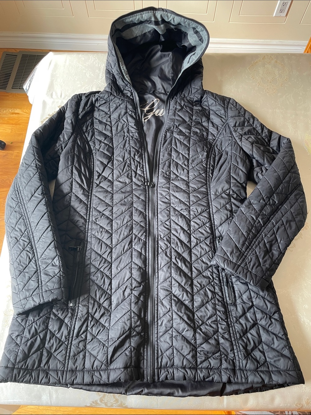 Guess modern Black Quilted Puffer Jacket